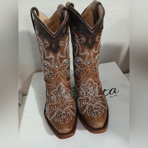 Brown Embroidered Genuine Leather boots